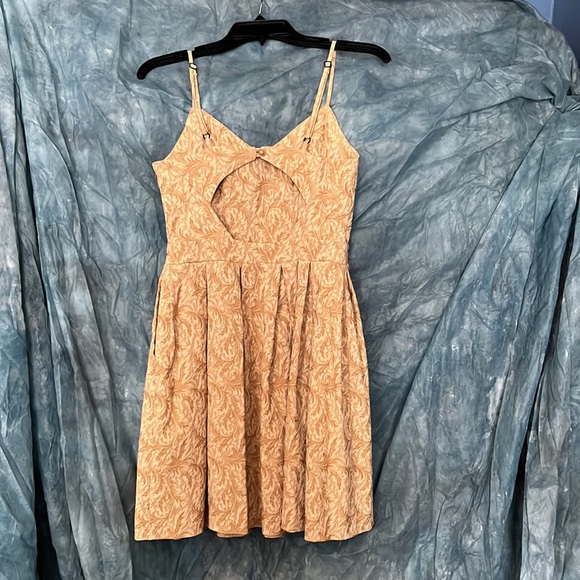 Ixia Sweetheart neckline minidress - Picture 2 of 4